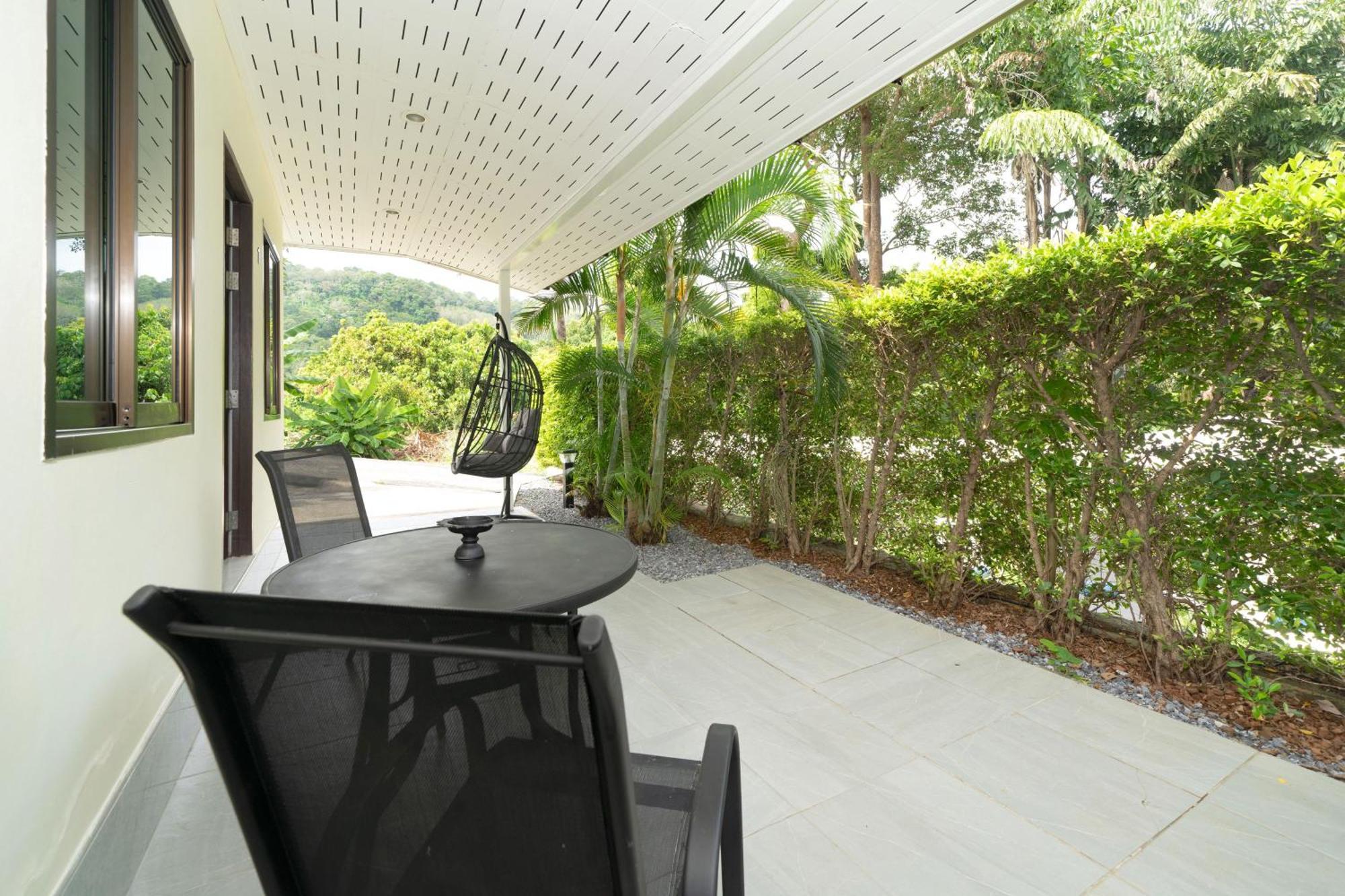 Oxavia Garden Oasis In Nai Harn - Your Private Tropical Garden With 3 Cabins And Jacuzzi Rawai Exteriér fotografie